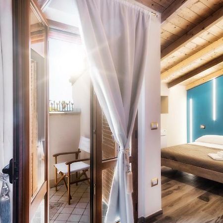 Palazzo Eugenia Suites Vasto Exteriör bild