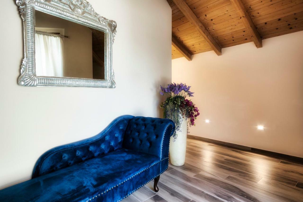 Palazzo Eugenia Suites Vasto Exteriör bild