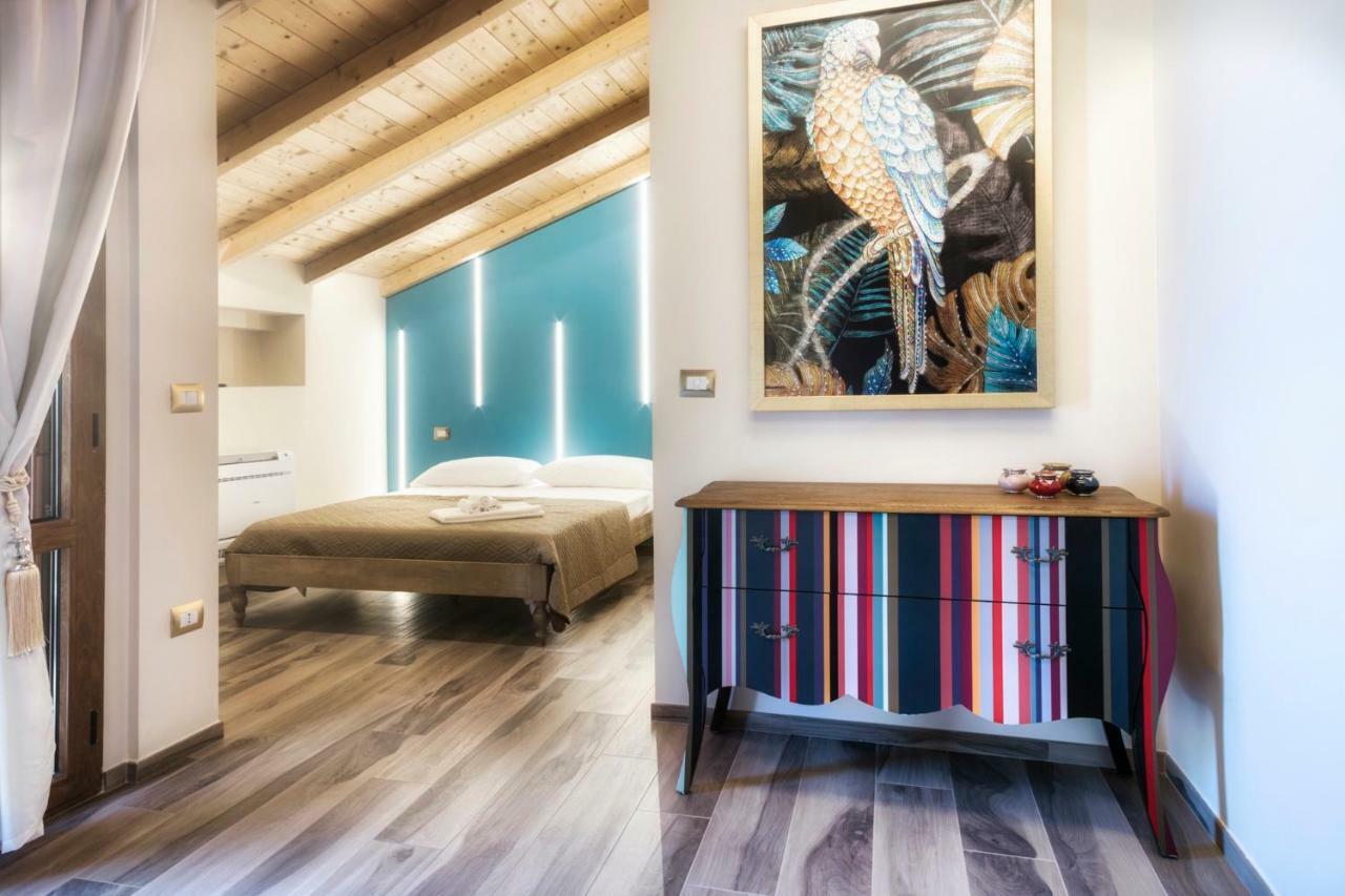 Palazzo Eugenia Suites Vasto Exteriör bild