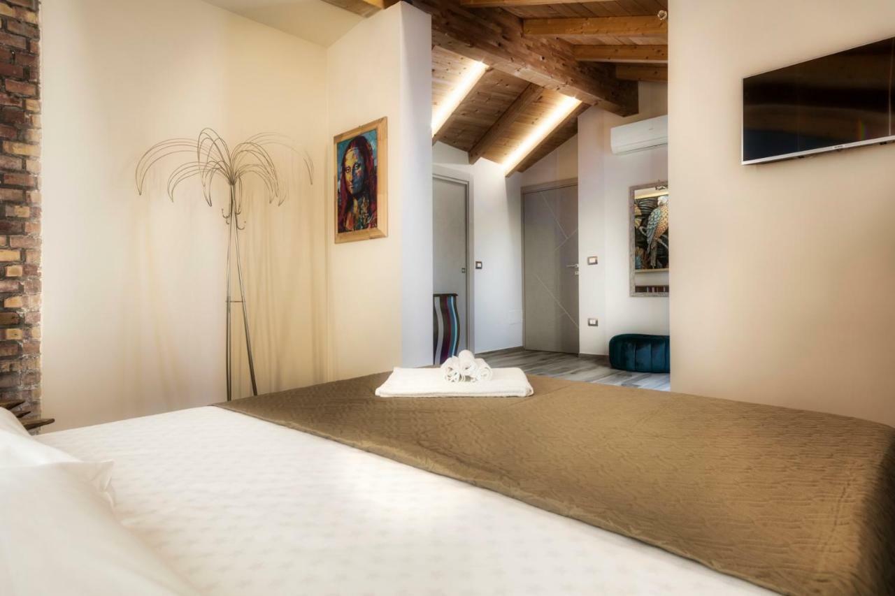 Palazzo Eugenia Suites Vasto Exteriör bild